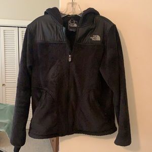 Women’s fuzzy size Medium Full-zip north face